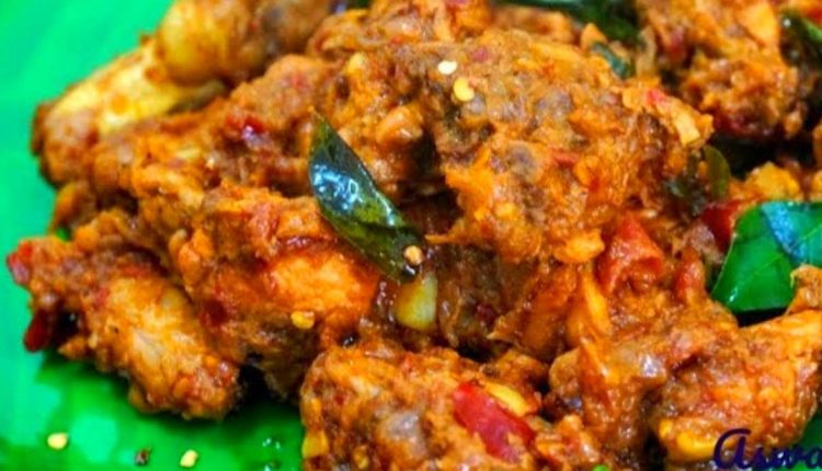 Kerala Style Chicken Ulli Mulaku Roast Recipe