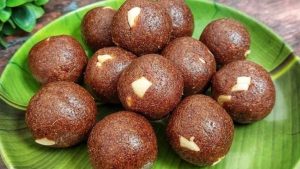 Healthy ragi laddu