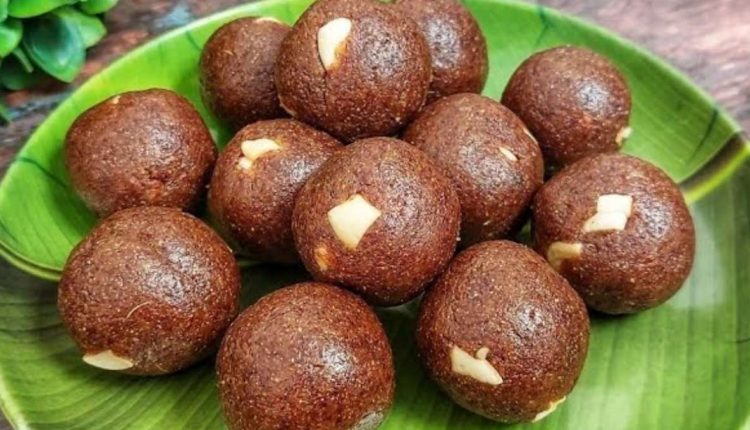 Healthy ragi laddu