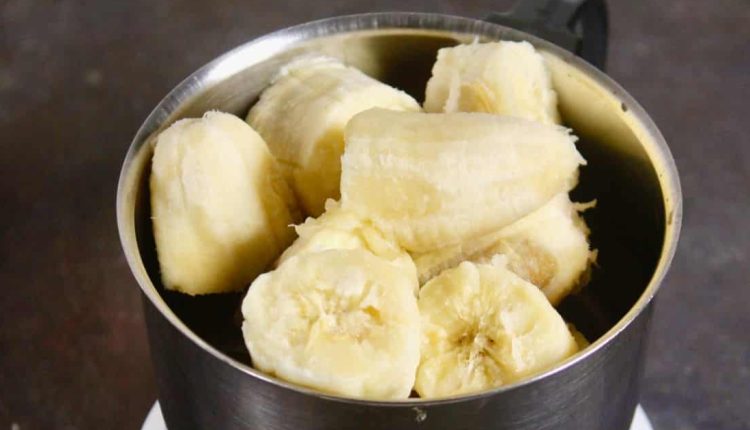 Breakfast recipe Using Banana and Yeast