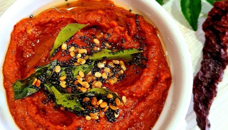 Easy Onion Chammanthi Recipe