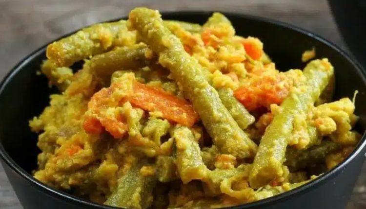Kerala style Tasty Aviyal Recipe
