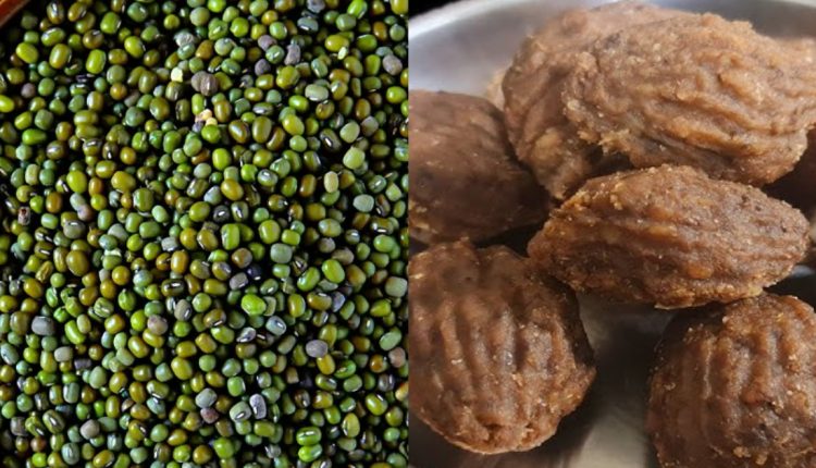 Steamed Cherupayar Sweet Snack Recipe