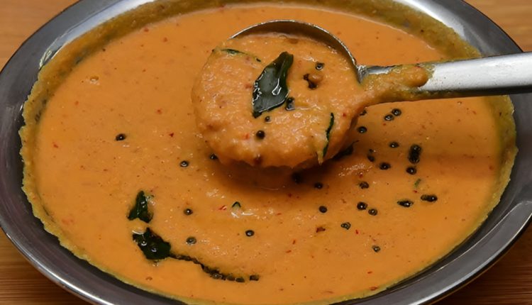 Thattukada Style Easy Thenga Chutney Recipe