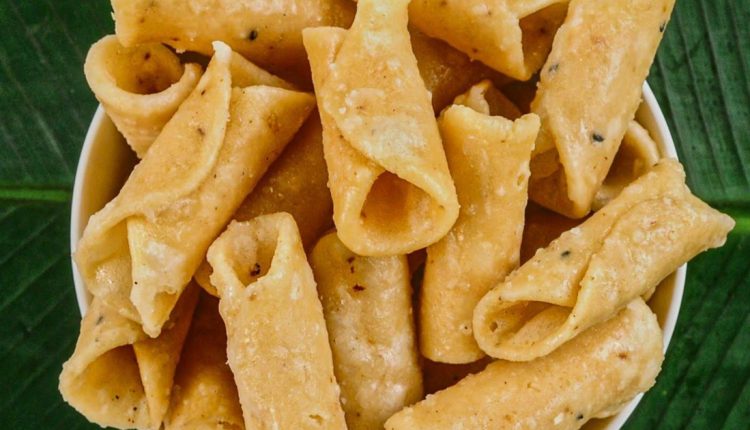 Kerala Style Crispy Kuzhalappam Recipe
